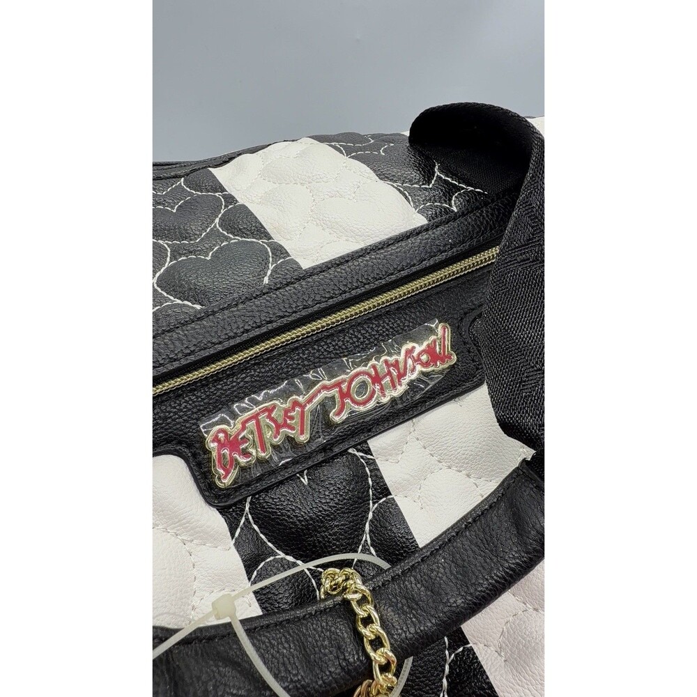 BETSEY JOHNSON Black & White STRIPED Quilted Heart WEEKENDER BAG Carry-On DUFFLE - Picture 9 of 16